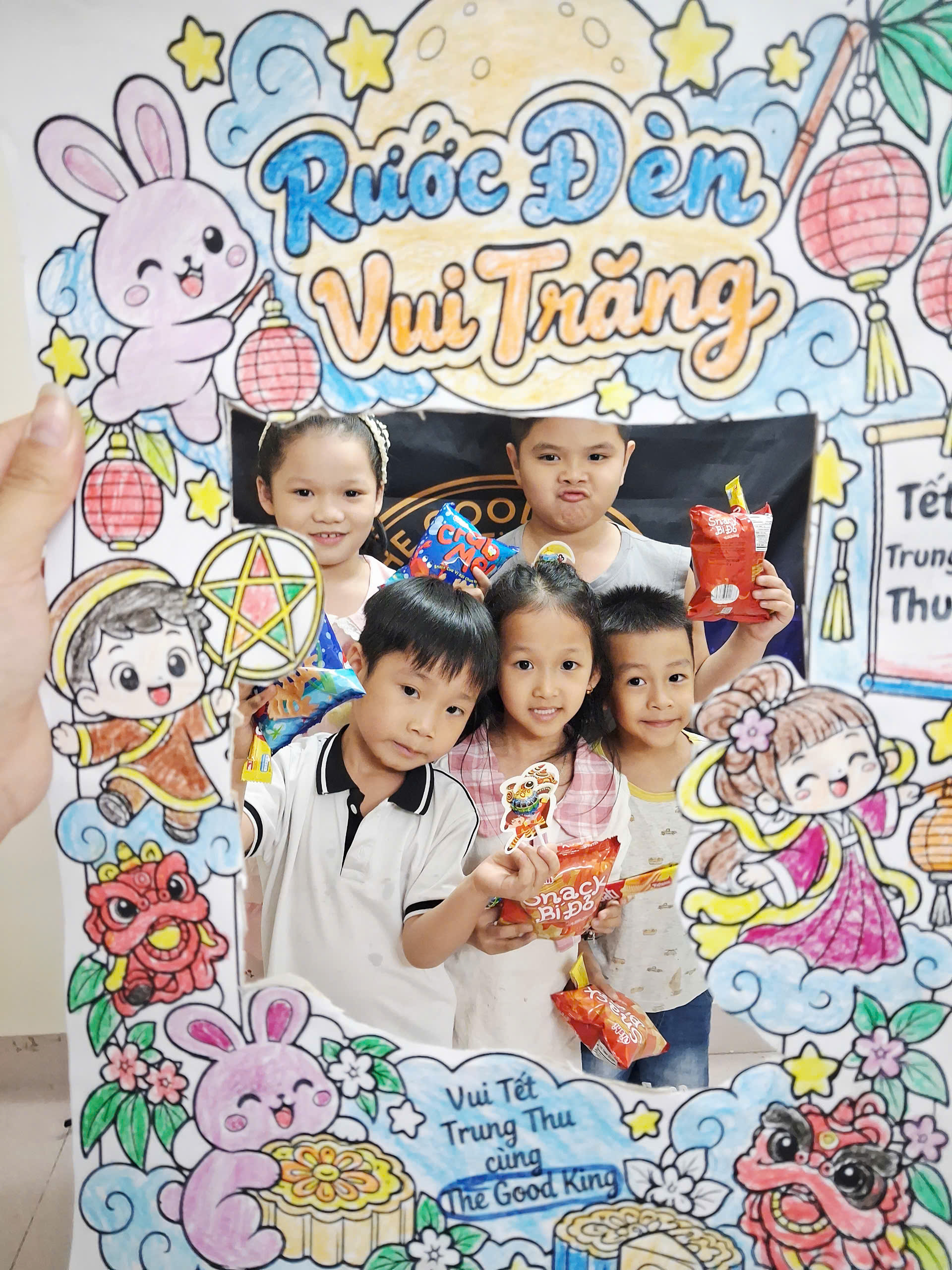 Học sinh The Good King tham gia hoạt động Trung thu tại trung tâm