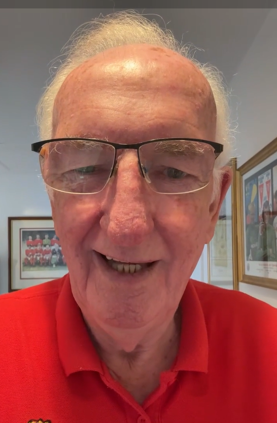 Alex Stepney gửi lời nhắn tới The Good King