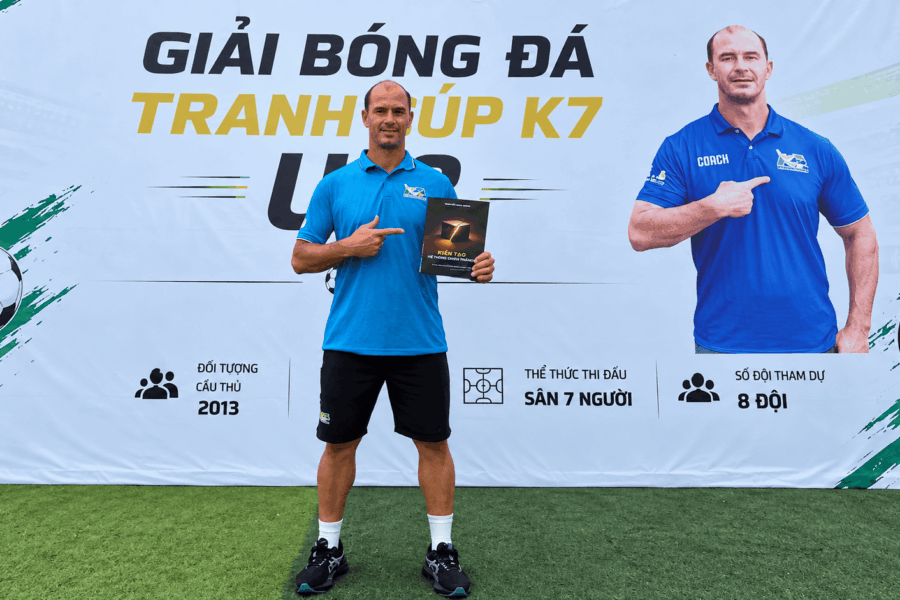 Từ sân cỏ đến lớp học: Khi câu chuyện của Huỳnh Kesley Alves tiếp tục đồng hành cùng The Good King